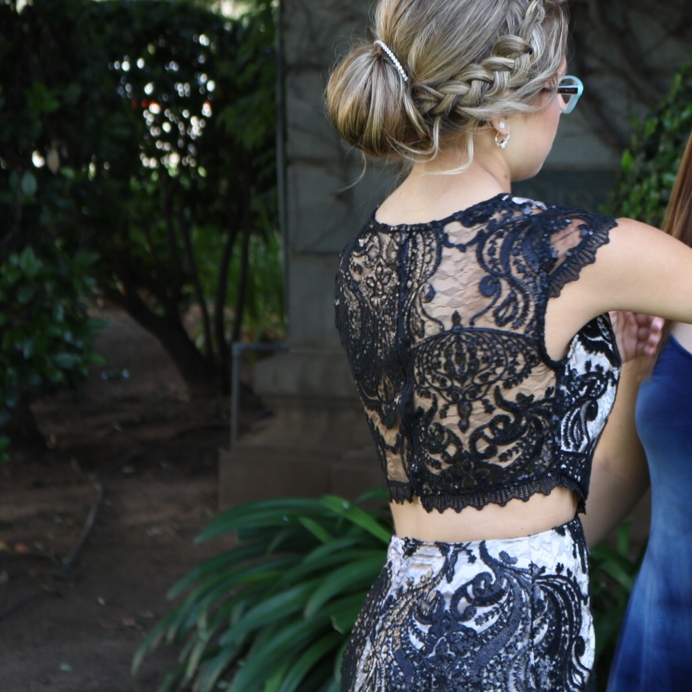 Windsor Prom Dress - Picture 4 of 5